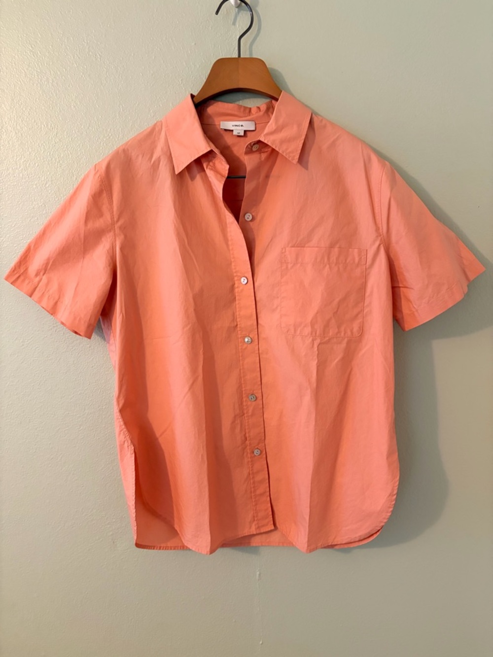 NWOT Vince Coral Short-Sleeve Button-Down Shirt